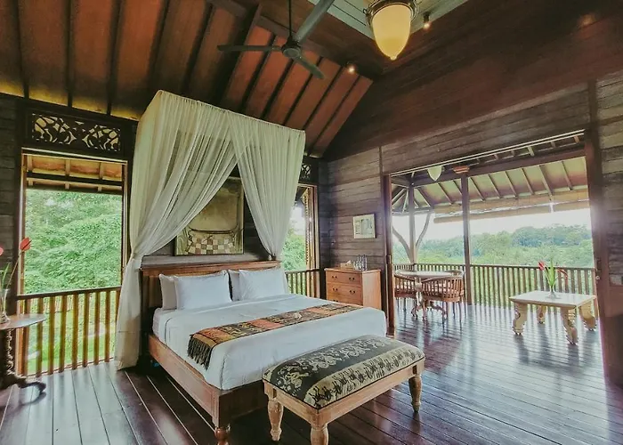 Amaru Villa